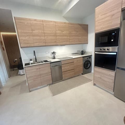 1 soveværelse Lejlighed til leje i Nou Moles, Valencia by - € 1.400 (Ref: 9553038)