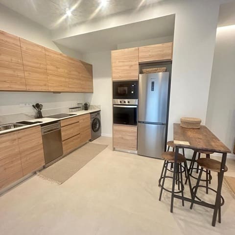 1 soveværelse Lejlighed til leje i Nou Moles, Valencia by - € 1.400 (Ref: 9553038)