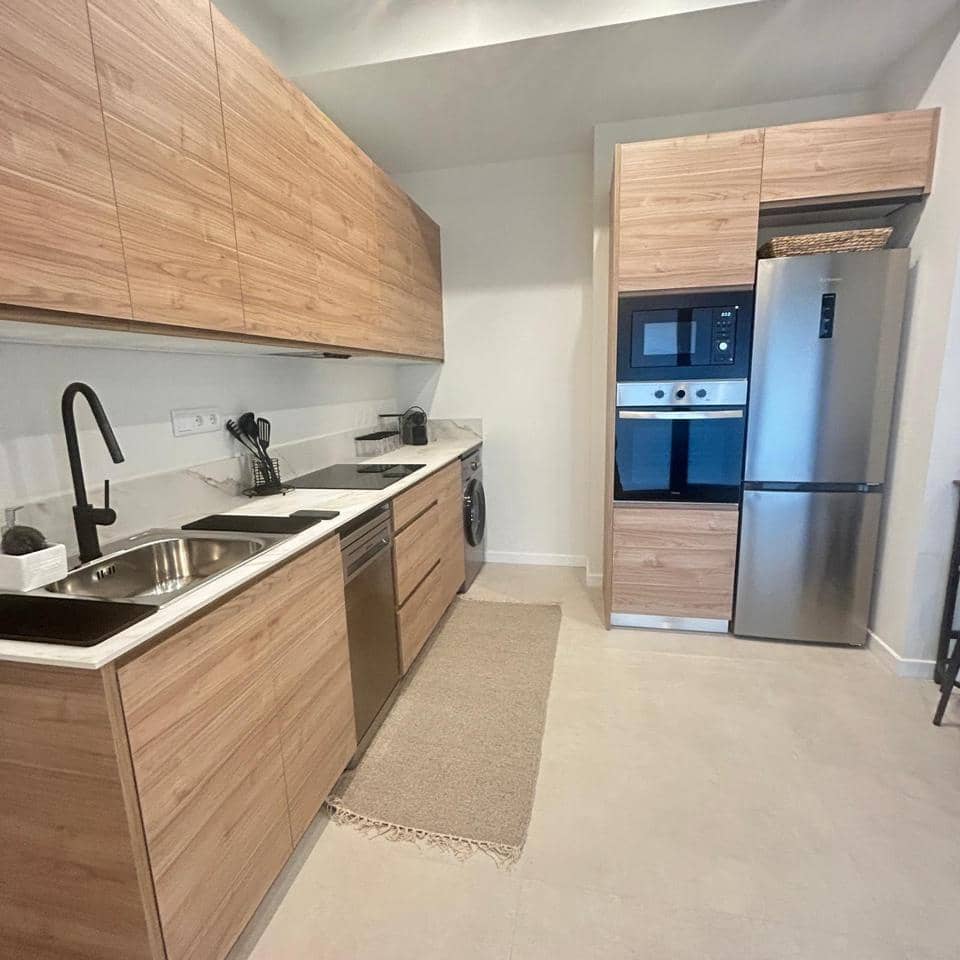 1 soveværelse Lejlighed til leje i Valencia by - € 1.400 (Ref: 9553038)