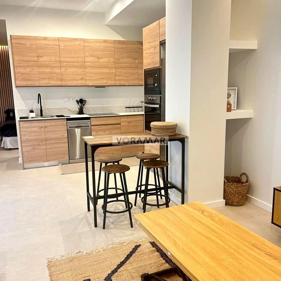 1 bedroom Flat for rent in Valencia city - € 1,200 (Ref: 9553038)