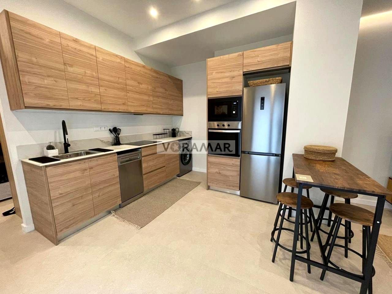 1 bedroom Flat for rent in Valencia city - € 1,200 (Ref: 9553038)