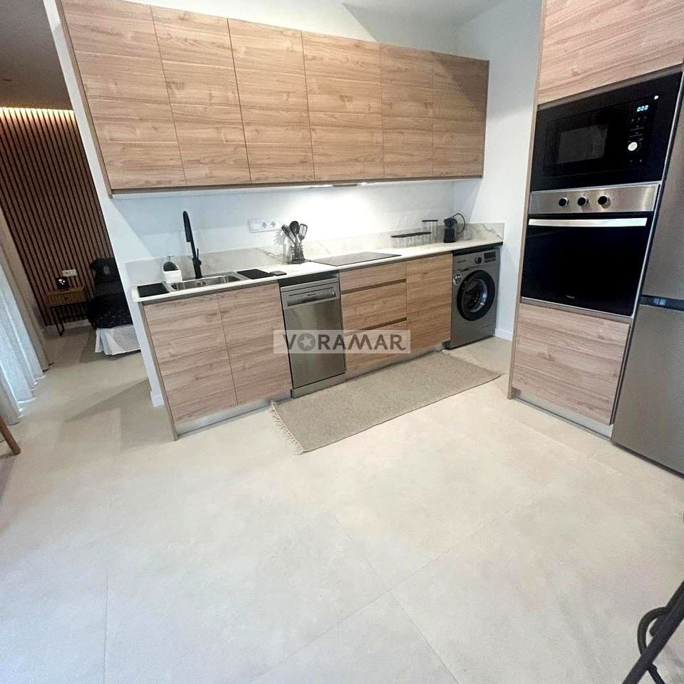 1 sypialnia Mieszkanie do wynajęcia w Miasto Walencja - 1 000 € (Ref: 9553038)