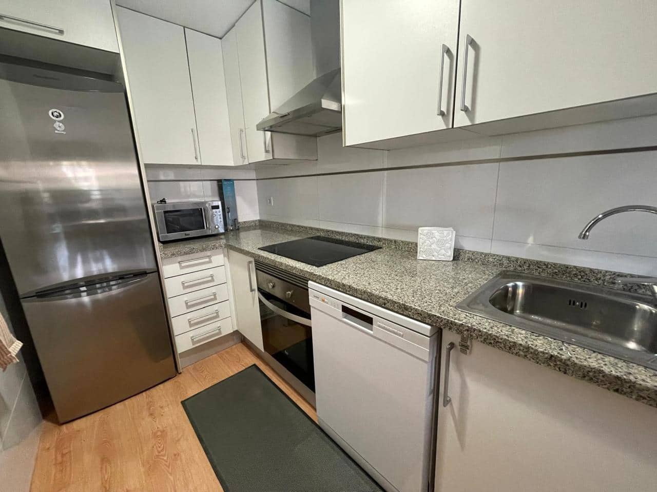 1 bedroom Flat for rent in Alboraya / Alboraia with pool garage - € 1,400 (Ref: 9562223)
