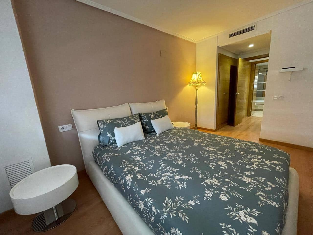 1 bedroom Flat for rent in Alboraya / Alboraia with pool garage - € 1,400 (Ref: 9562223)