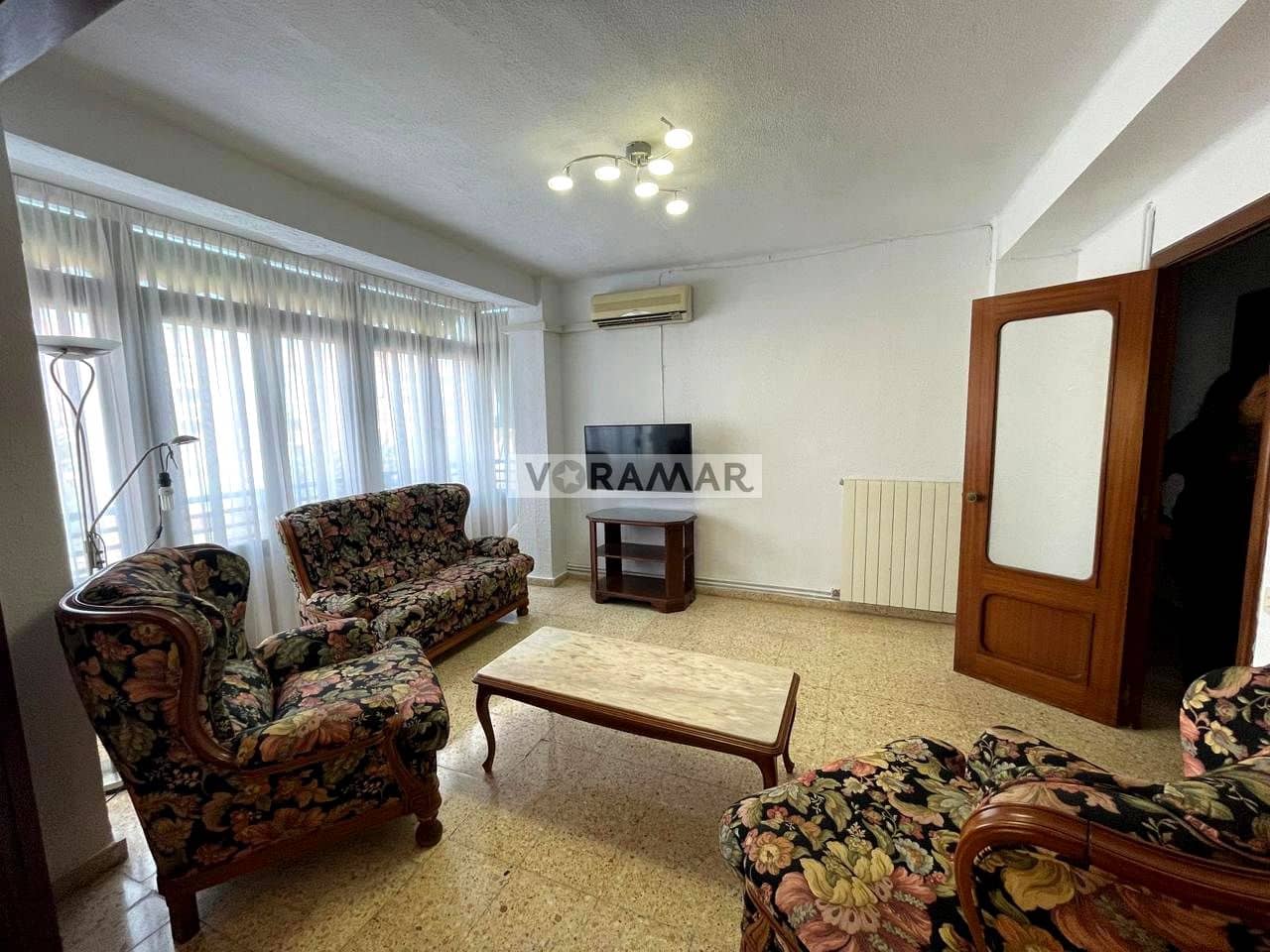 3 sovrum Lägenhet att hyra i Valencia stad med garage - 1 200 € (Ref: 9571615)