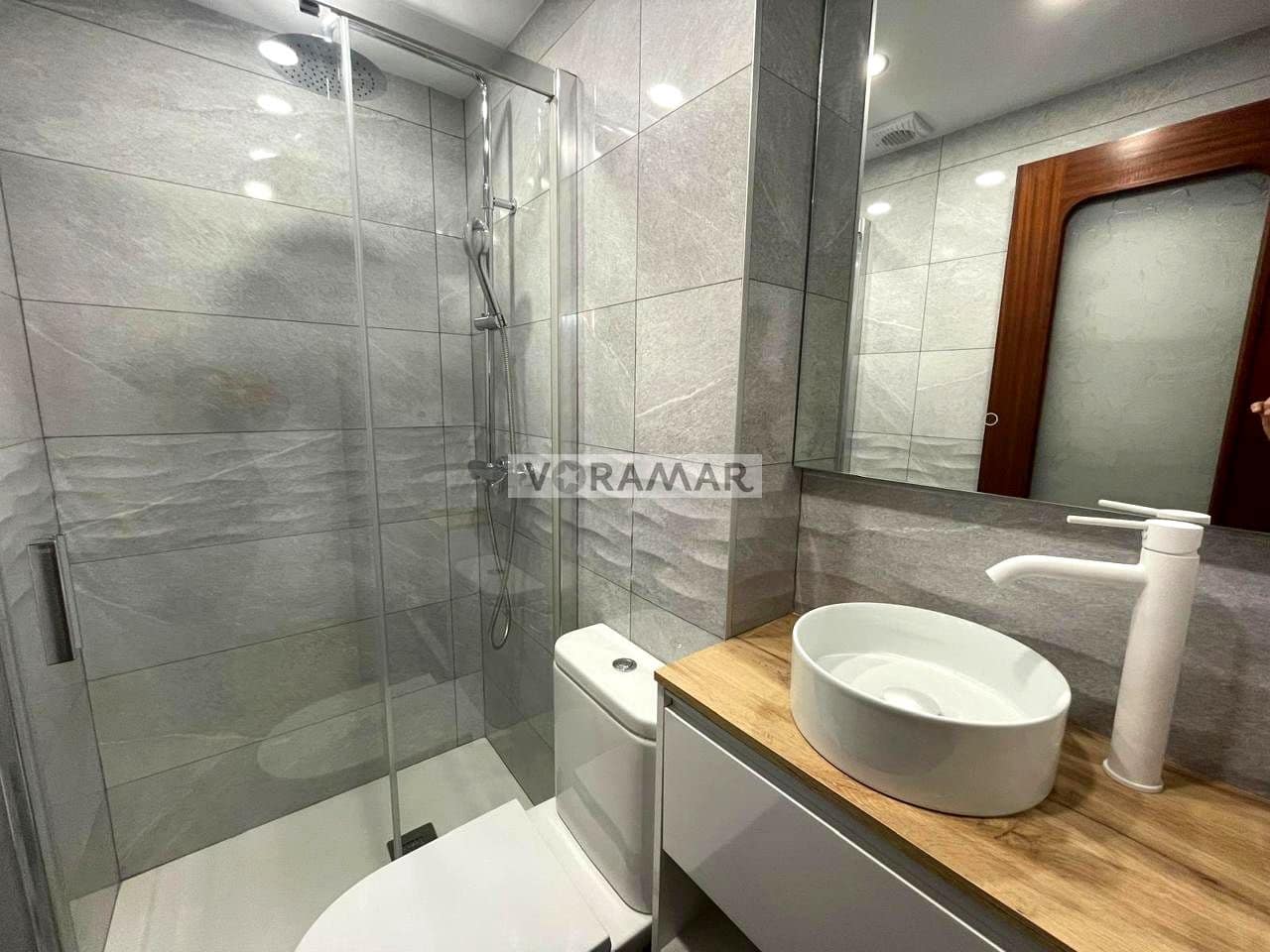 3 sovrum Lägenhet att hyra i Valencia stad med garage - 1 200 € (Ref: 9571615)