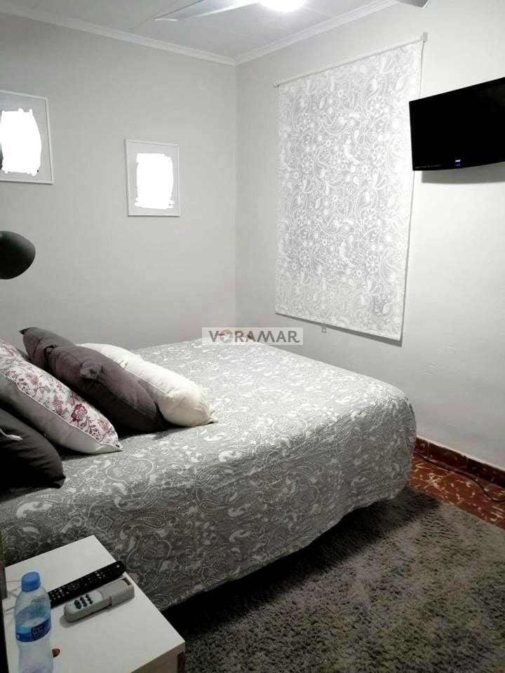 3 bedroom Flat for sale in Valencia city - € 125,000 (Ref: 9583535)