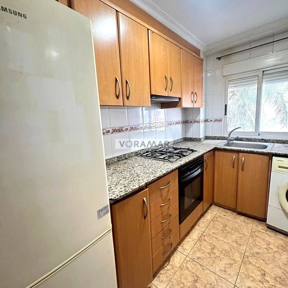 3 bedroom Flat for sale in Valencia city - € 240,000 (Ref: 9593138)