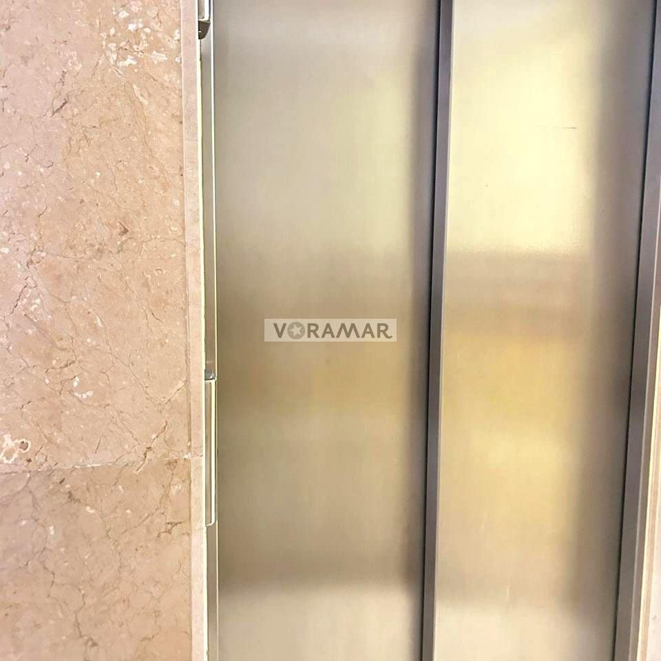 3 bedroom Flat for sale in Valencia city - € 240,000 (Ref: 9593138)