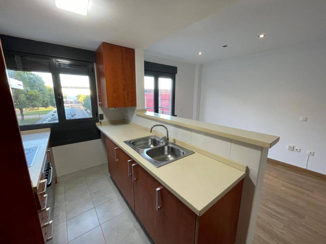 2 bedroom Flat for sale in La Pobla de Farnals with garage - € 225,000 (Ref: 9598469)