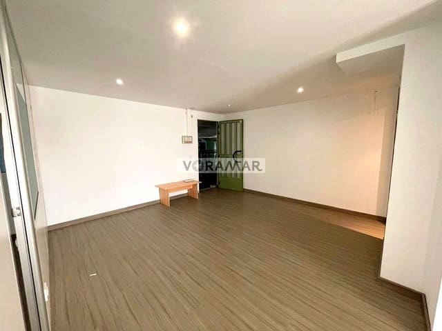 5 quarto Empresa para arrendar em Alboraya / Alboraia - 800 € (Ref: 9612036)
