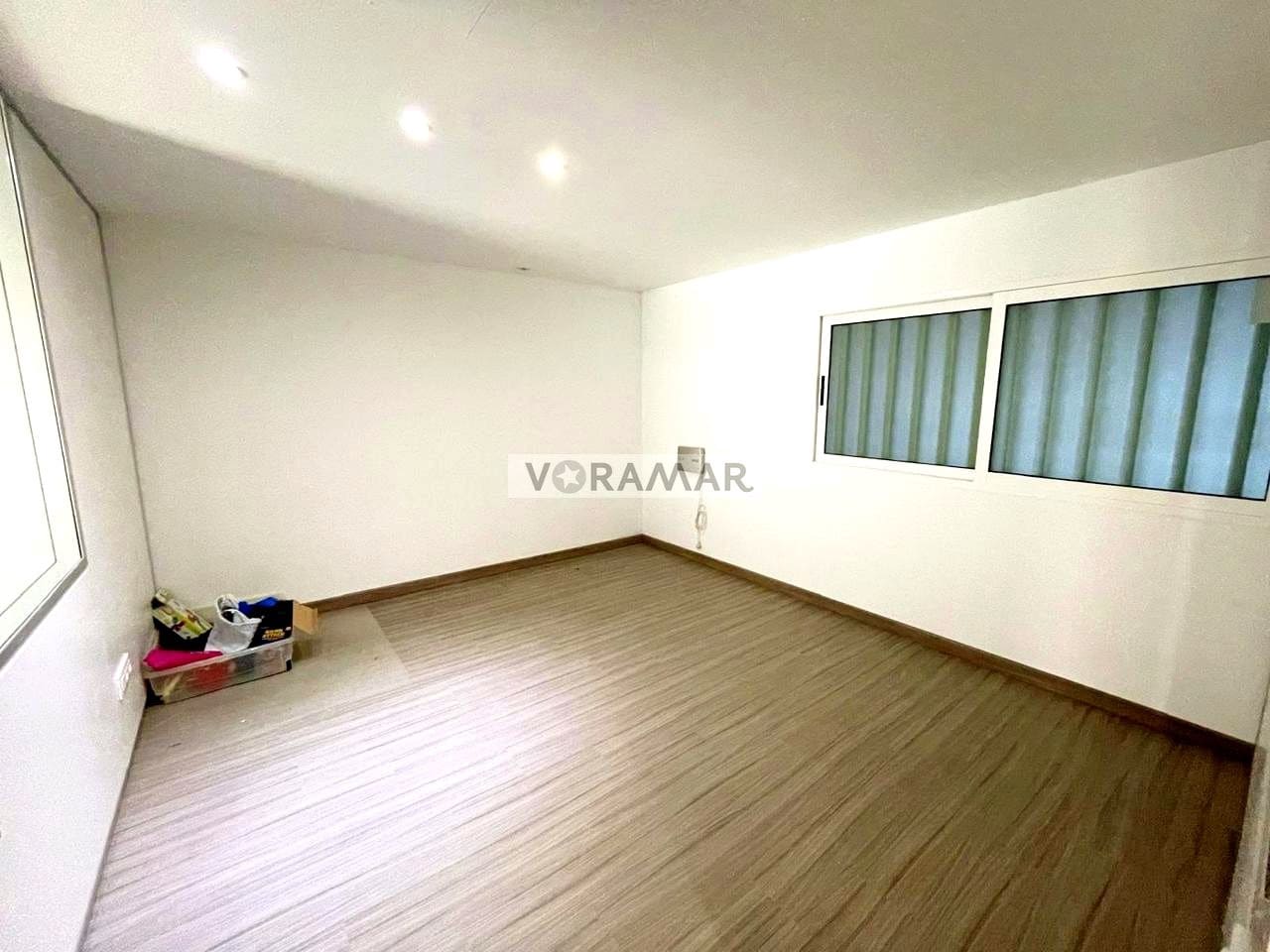 5 quarto Empresa para arrendar em Alboraya / Alboraia - 800 € (Ref: 9612036)
