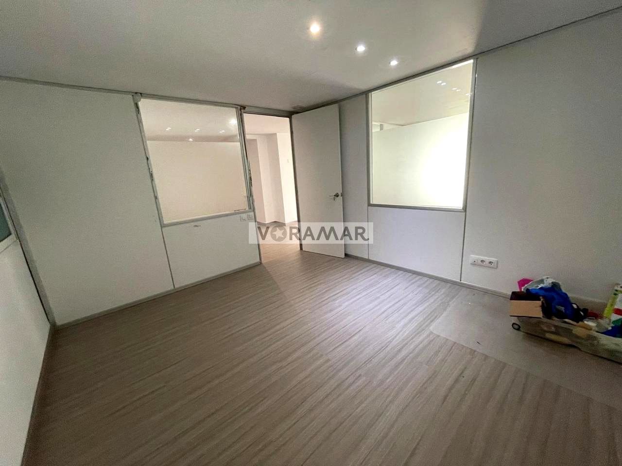 5 quarto Empresa para arrendar em Alboraya / Alboraia - 800 € (Ref: 9612036)