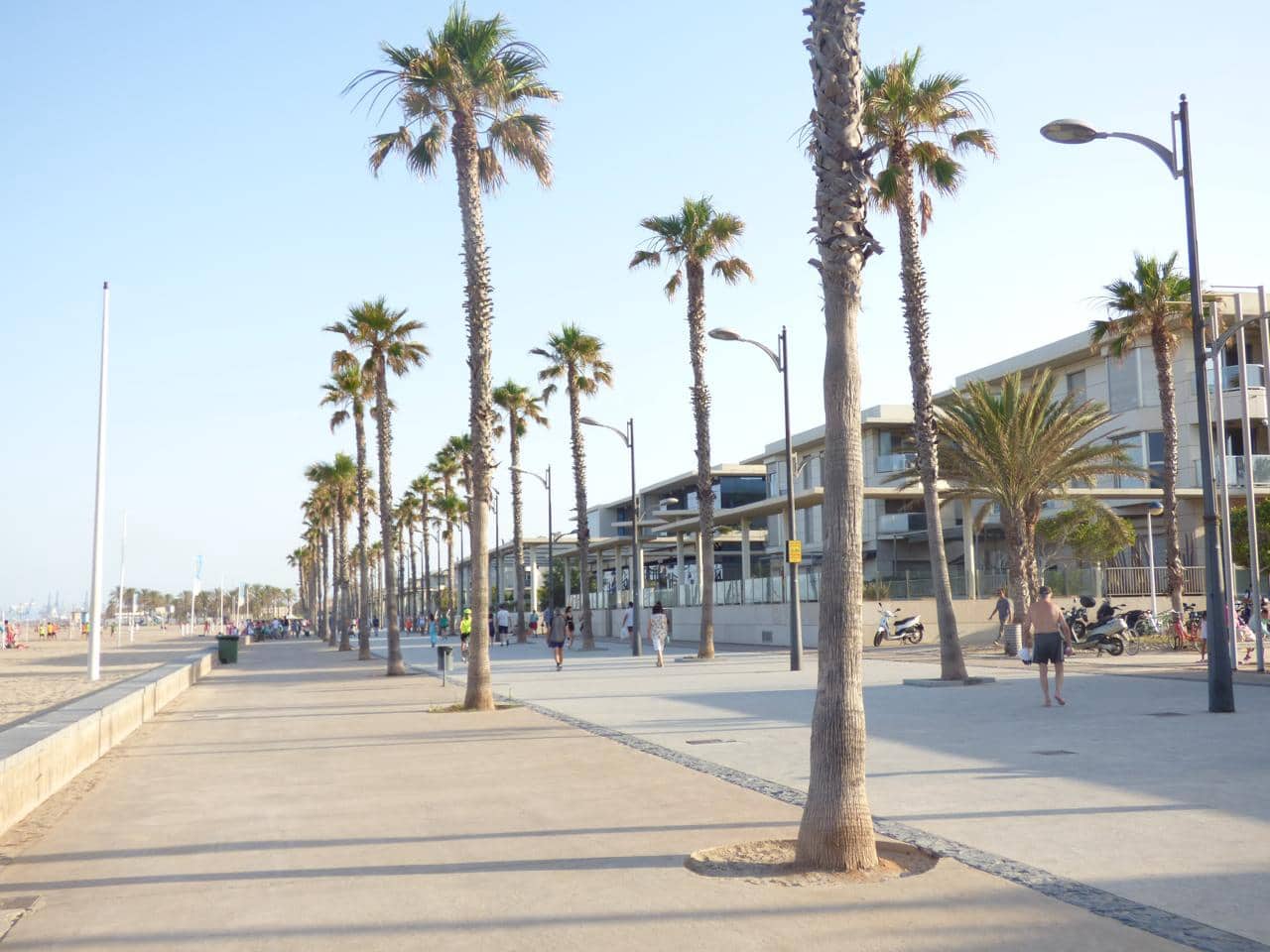 3 slaapkamer Flat te huur in Valencia stad - € 1.200 (Ref: 9665679)