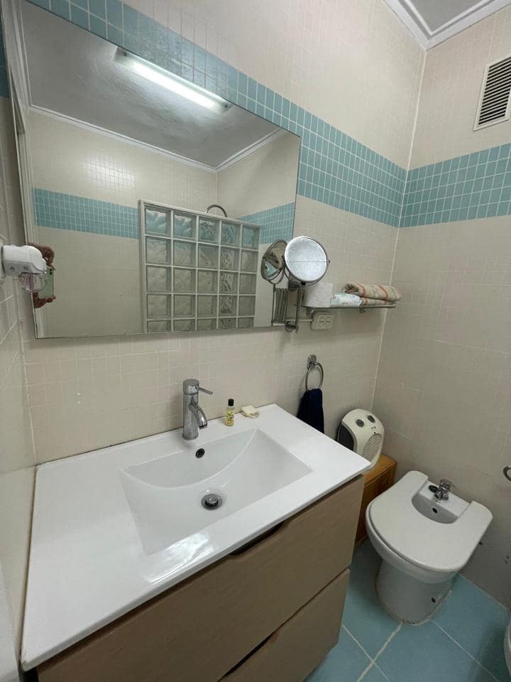 3 soveværelse Lejlighed til leje i Valencia by - € 1.300 (Ref: 9669590)