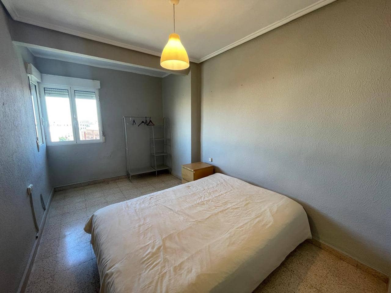 3 soveværelse Lejlighed til leje i Valencia by - € 1.300 (Ref: 9669590)