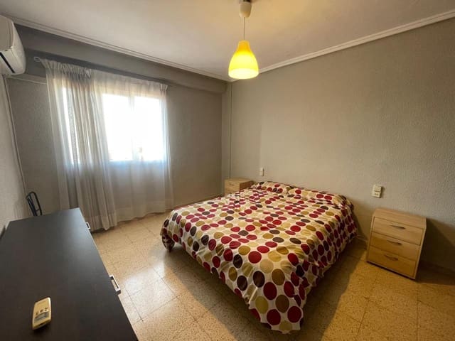 3 soveværelse Lejlighed til leje i La Vega Baixa, Valencia by - € 1.300 (Ref: 9669590)