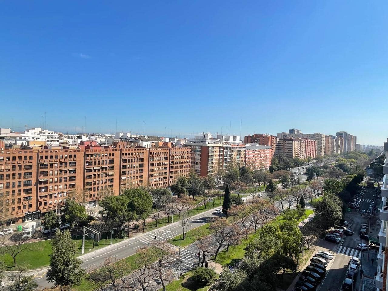 3 soveværelse Lejlighed til leje i Valencia by - € 1.300 (Ref: 9669590)