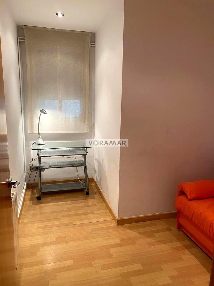 3 Zimmer Wohnung zu vermieten in Valencia Stadt - 1.800 € (Ref: 9830375)