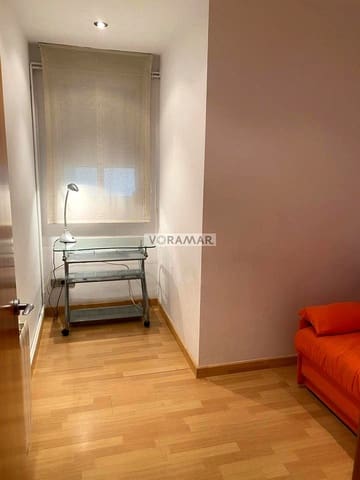 3 quarto Apartamento para arrendar em Mont-Olivet, Valência cidade - 1 800 € (Ref: 9830375)