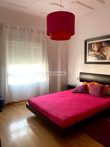 3 quarto Apartamento para arrendar em Mont-Olivet, Valência cidade - 1 800 € (Ref: 9830375)
