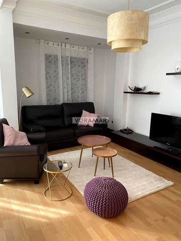 3 bedroom Flat for rent in Mont-Olivet, Valencia city - € 1,700 (Ref: 9830375)
