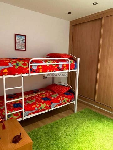 3 bedroom Flat for rent in Mont-Olivet, Valencia city - € 1,700 (Ref: 9830375)