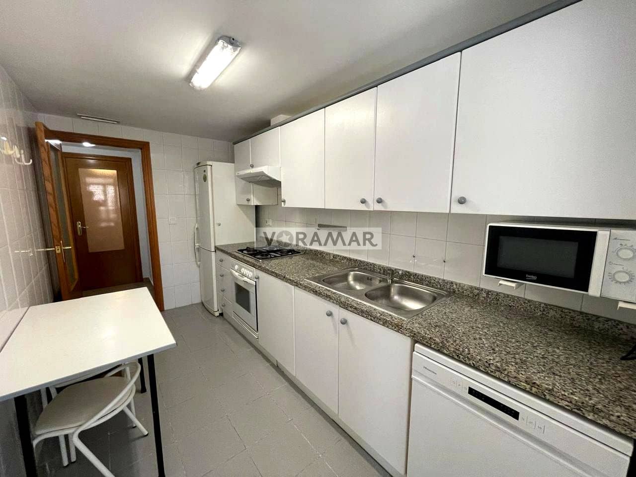 4 soveværelse Lejlighed til leje i Alboraya / Alboraia med garage - € 1.600 (Ref: 9858932)