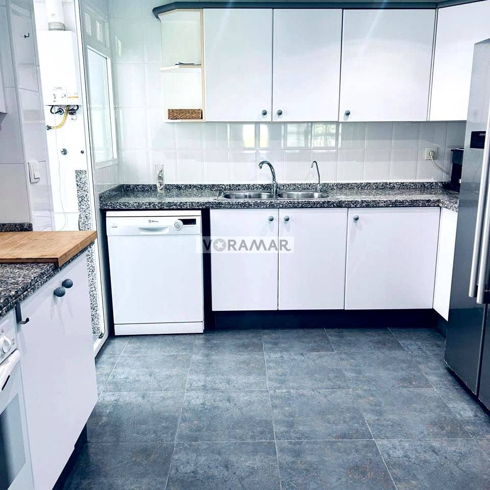 3 bedroom Flat for rent in Alboraya / Alboraia with garage - € 1,400 (Ref: 9877242)