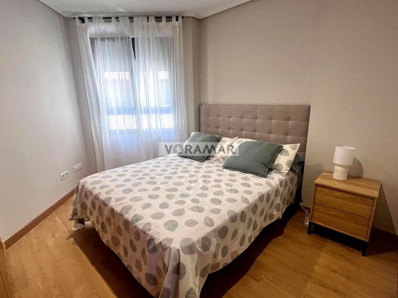 Piso de 2 habitaciones en Alboraya / Alboraia en alquiler con piscina garaje - 3.500 € (Ref: 9900731)
