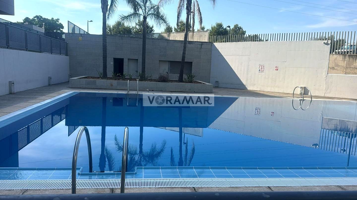 1 soveværelse Lejlighed til leje i Valencia by med swimmingpool garage - € 1.400 (Ref: 9946802)