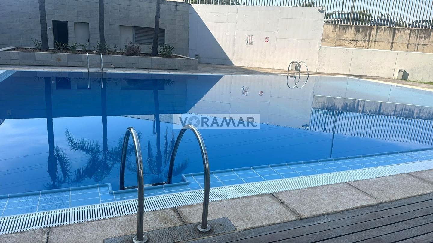 1 soveværelse Lejlighed til leje i Valencia by med swimmingpool garage - € 1.400 (Ref: 9946802)