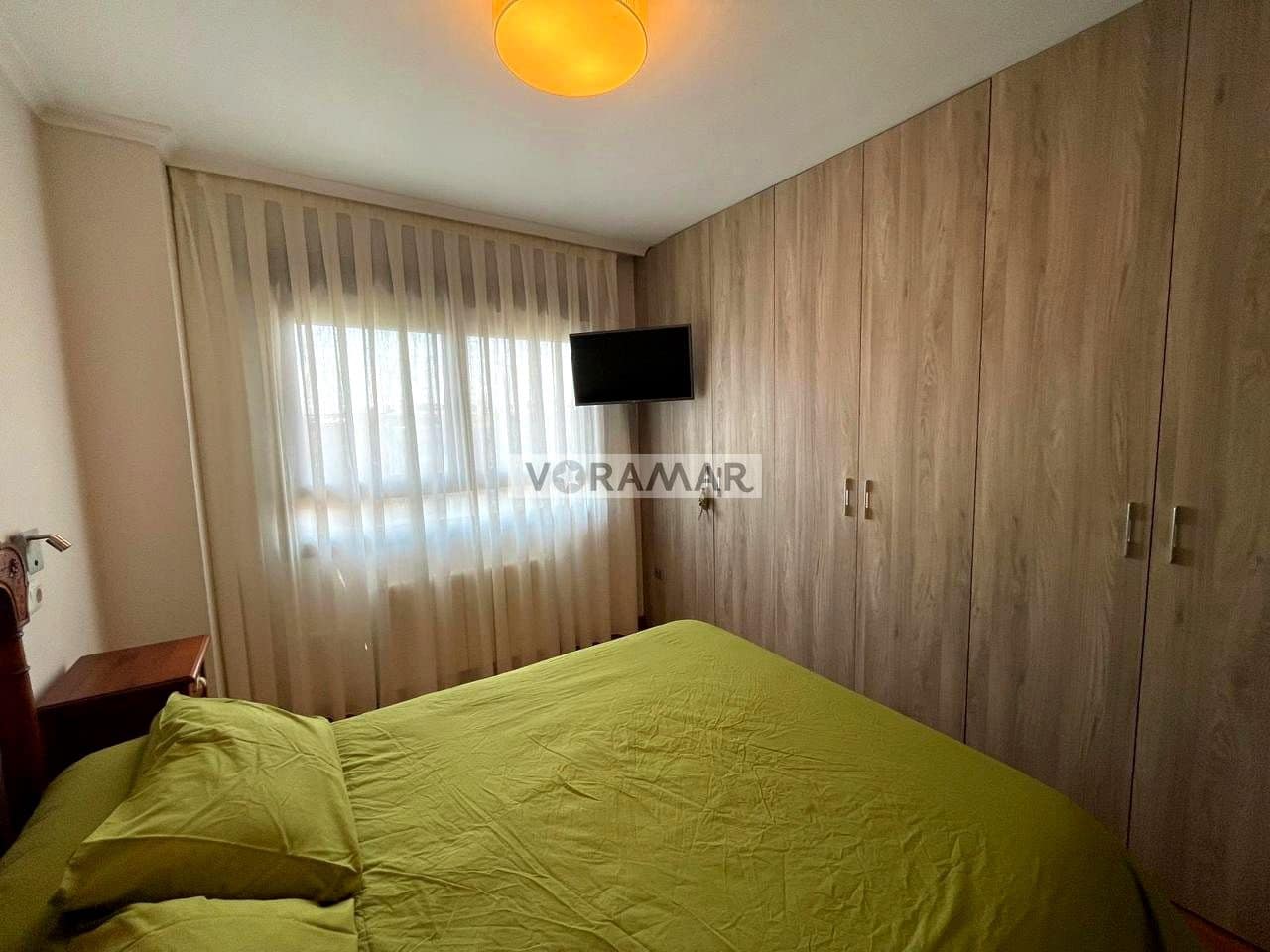 3 bedroom Flat for rent in Valencia city with pool garage - € 2,500 (Ref: 9979394)