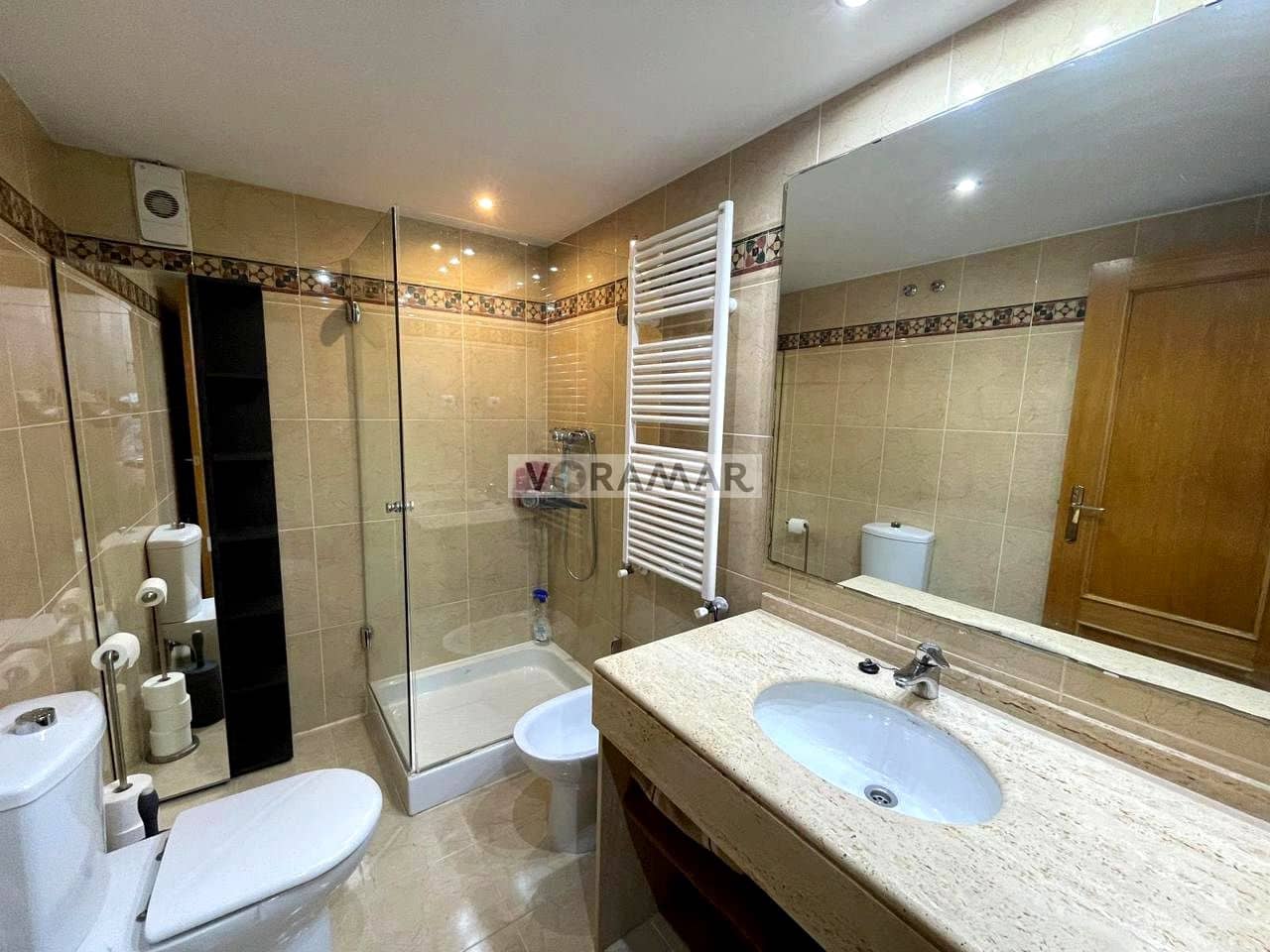 3 bedroom Flat for rent in Valencia city with pool garage - € 2,500 (Ref: 9979394)
