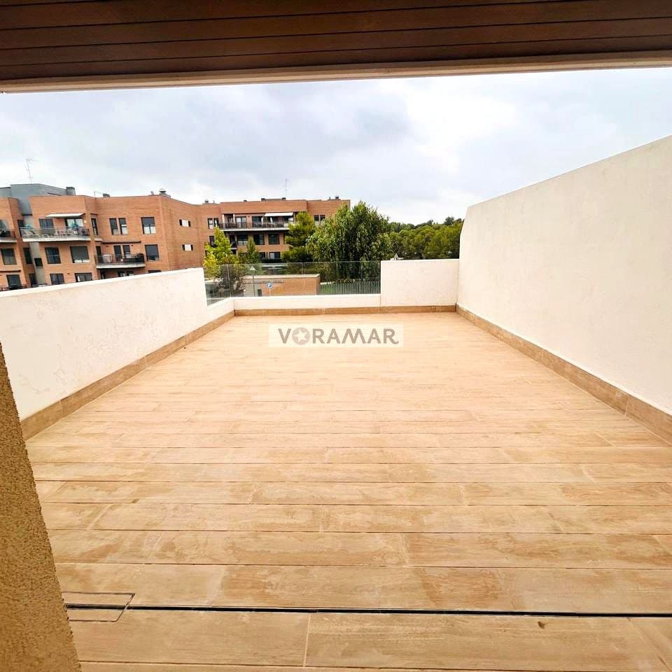 3 sovrum Lägenhet att hyra i Rocafort med pool garage - 2 500 € (Ref: 9985831)