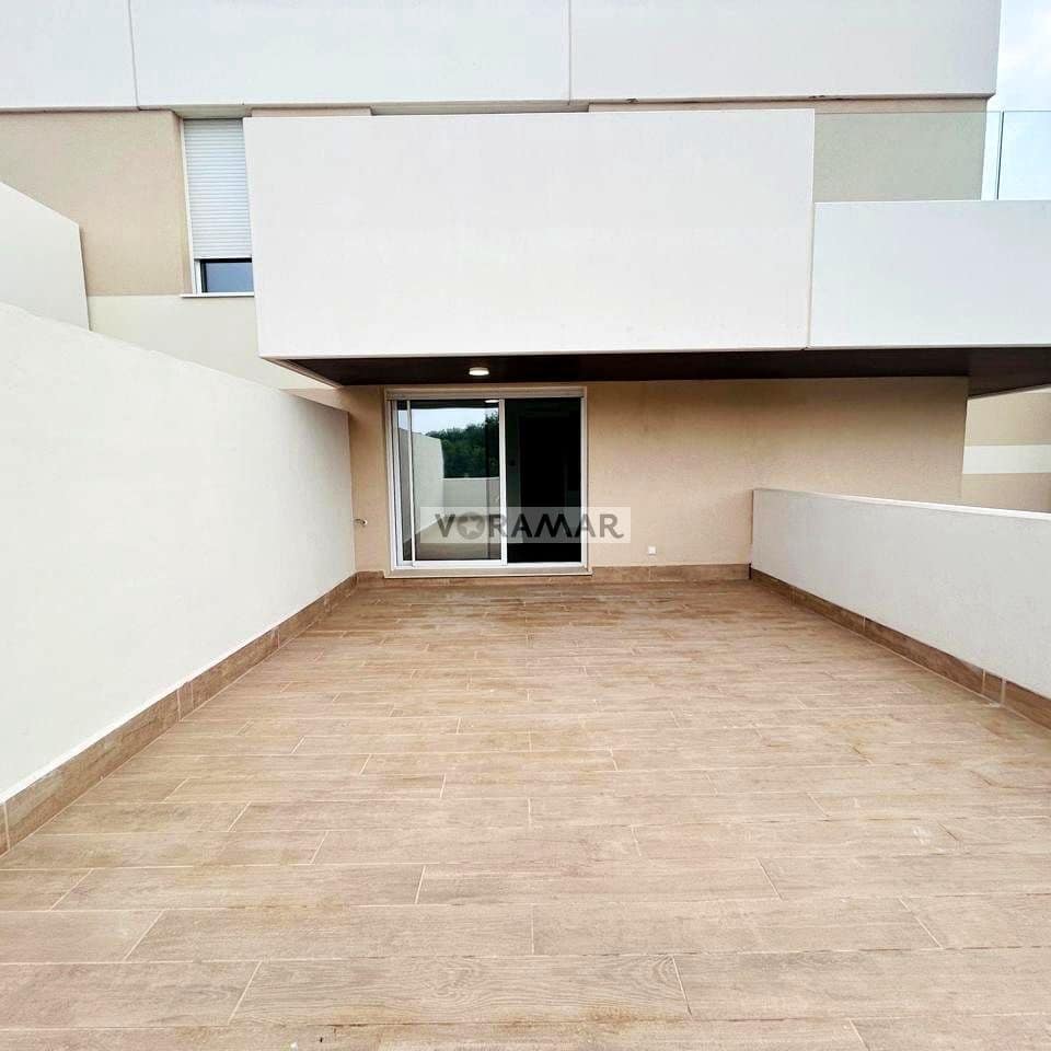 3 sovrum Lägenhet att hyra i Rocafort med pool garage - 2 500 € (Ref: 9985831)