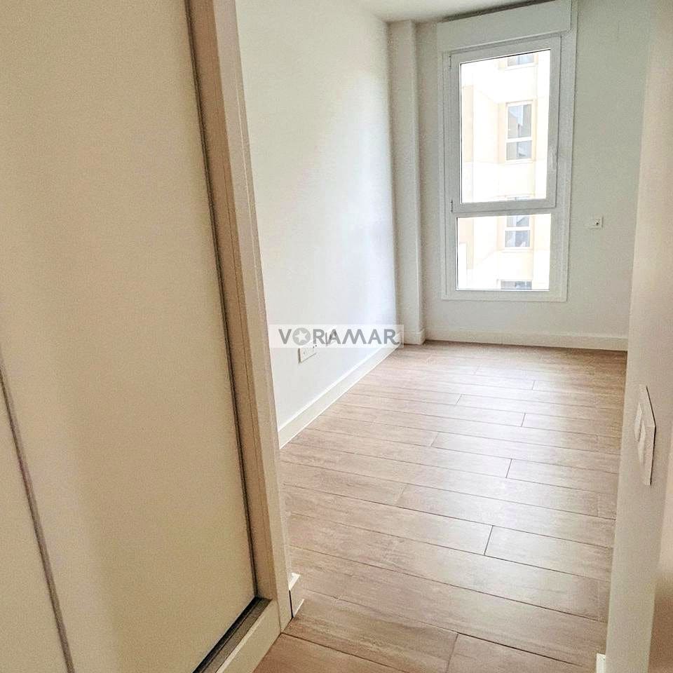 3 sovrum Lägenhet att hyra i Rocafort med pool garage - 2 500 € (Ref: 9985831)