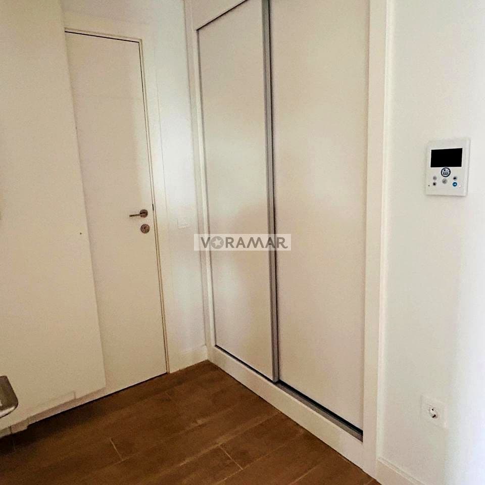 3 sovrum Lägenhet att hyra i Rocafort med pool garage - 2 500 € (Ref: 9985831)
