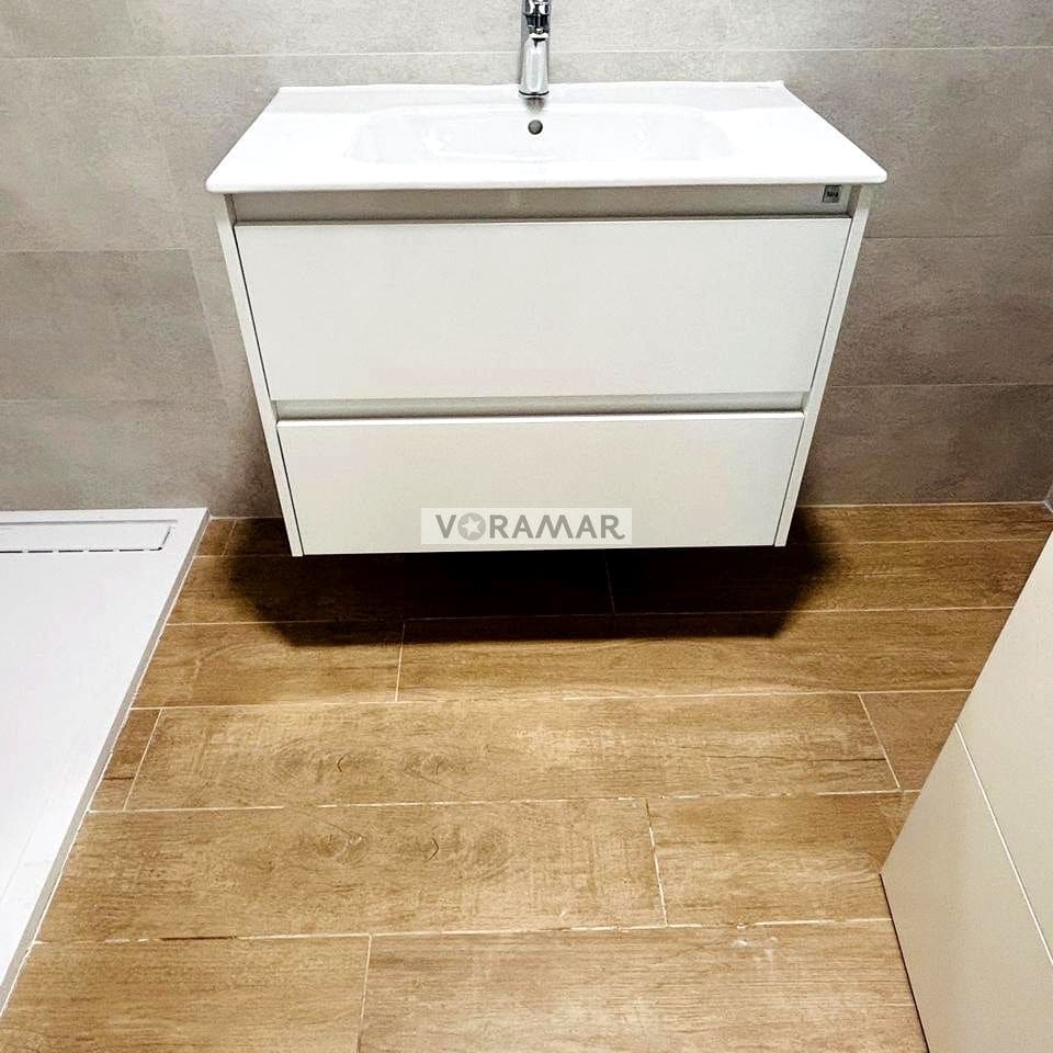 3 sovrum Lägenhet att hyra i Rocafort med pool garage - 2 500 € (Ref: 9985831)