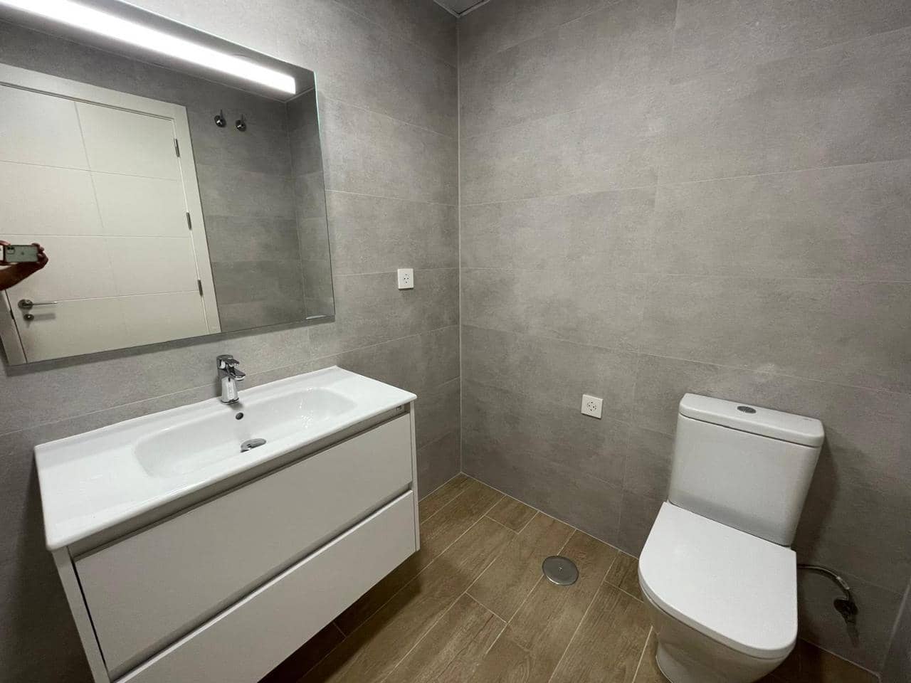 3 bedroom Flat for rent in Rocafort with pool garage - € 2,500 (Ref: 9985831)