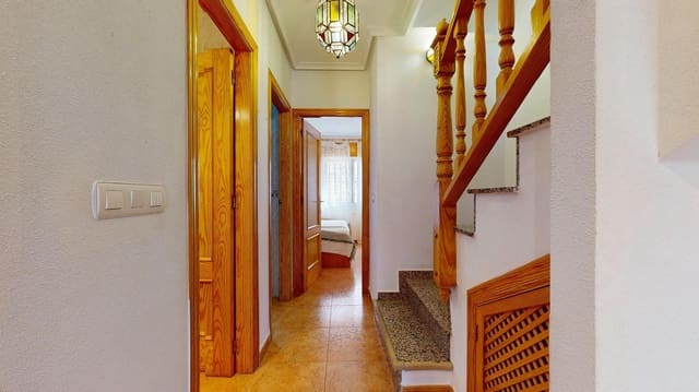 3 makuuhuone Rivitalo myytävänä paikassa Santiago de la Ribera, San Javier - 210 000 € (Ref: 10032108)