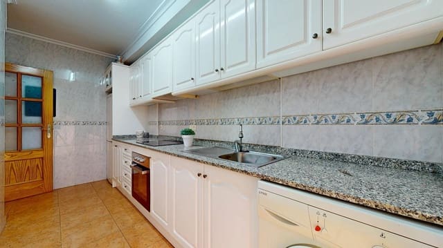 3 makuuhuone Rivitalo myytävänä paikassa Santiago de la Ribera, San Javier - 210 000 € (Ref: 10032108)