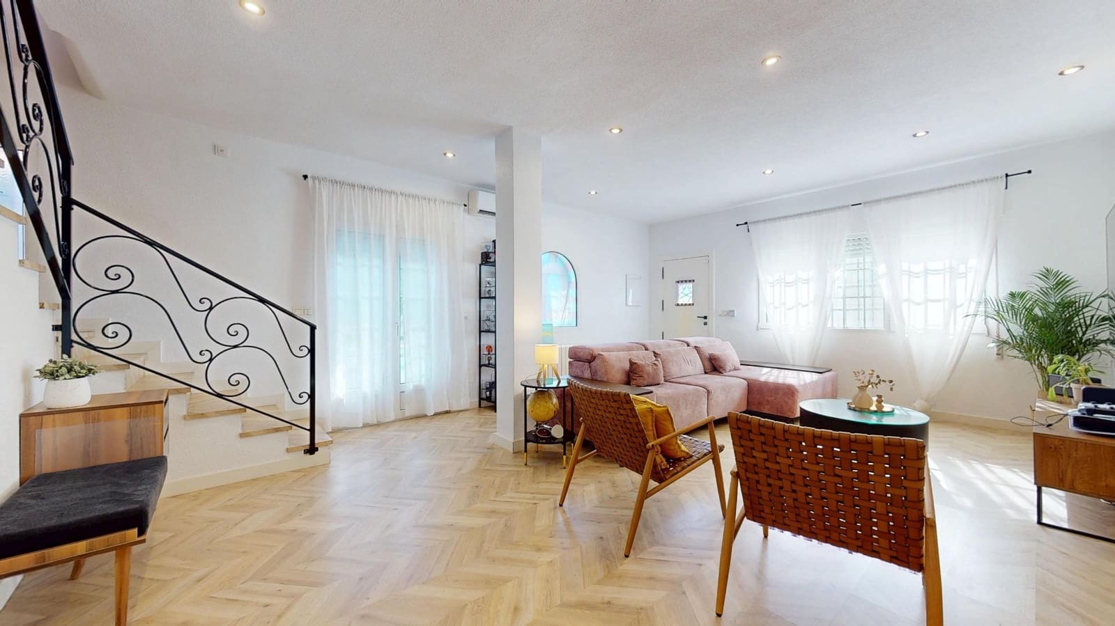 Chalet de 3 habitaciones en San Pedro del Pinatar en venta con garaje - 374.000 € (Ref: 10034041)