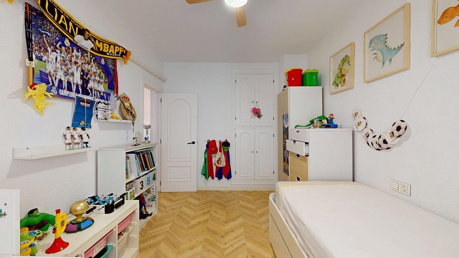 Chalet de 3 habitaciones en San Pedro del Pinatar en venta con garaje - 374.000 € (Ref: 10034041)