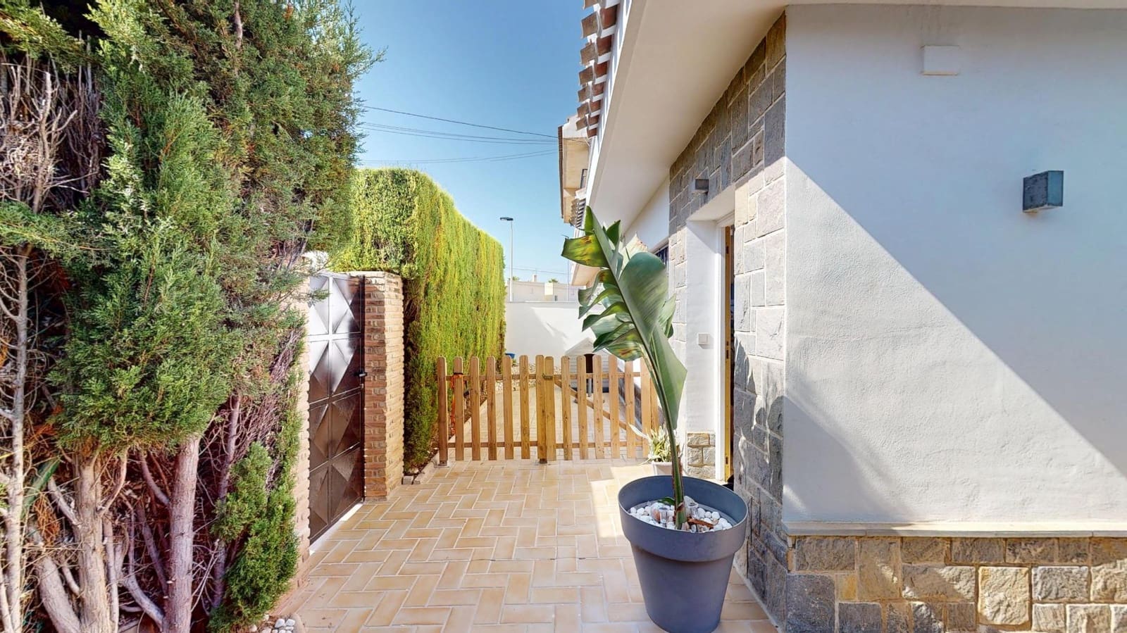 Chalet de 3 habitaciones en San Pedro del Pinatar en venta con garaje - 374.000 € (Ref: 10034041)