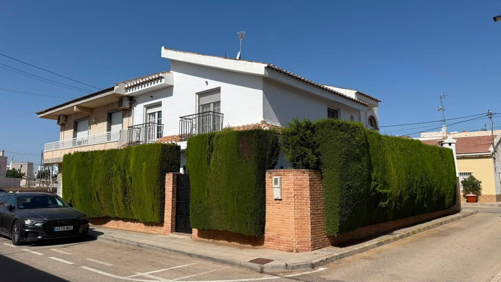 Chalet de 3 habitaciones en San Pedro del Pinatar en venta con garaje - 374.000 € (Ref: 10034041)