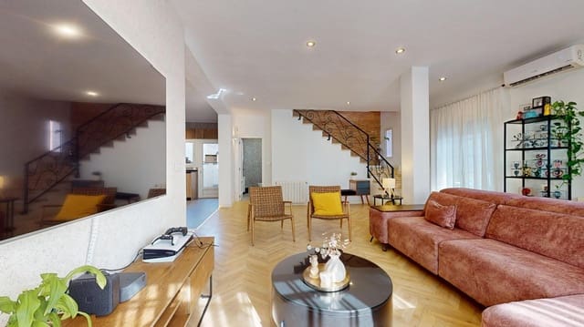 Chalet de 3 habitaciones en San Pedro del Pinatar en venta con garaje - 374.000 € (Ref: 10034041)