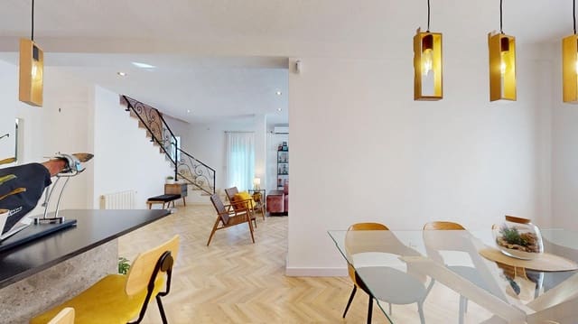 Chalet de 3 habitaciones en San Pedro del Pinatar en venta con garaje - 374.000 € (Ref: 10034041)