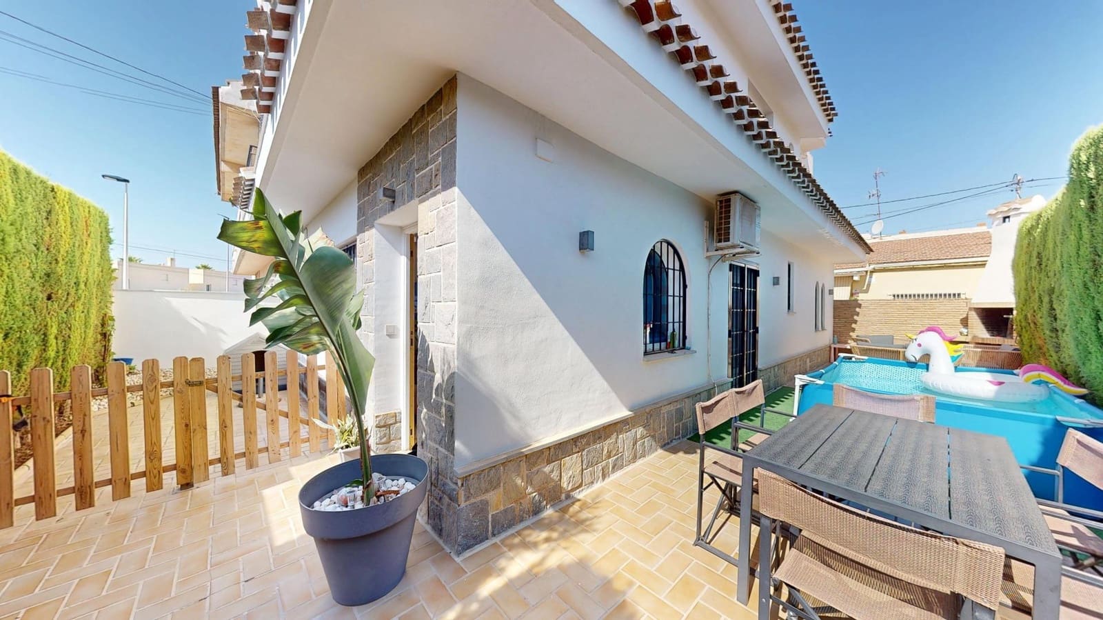 Chalet de 3 habitaciones en San Pedro del Pinatar en venta con garaje - 374.000 € (Ref: 10034041)