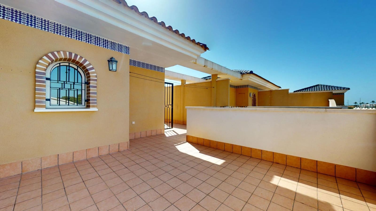 3 sovrum Radhus till salu i Torre de la Horadada med pool - 329 900 € (Ref: 10047394)
